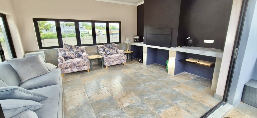 4 Bedroom Property for Sale in Fernglen Eastern Cape